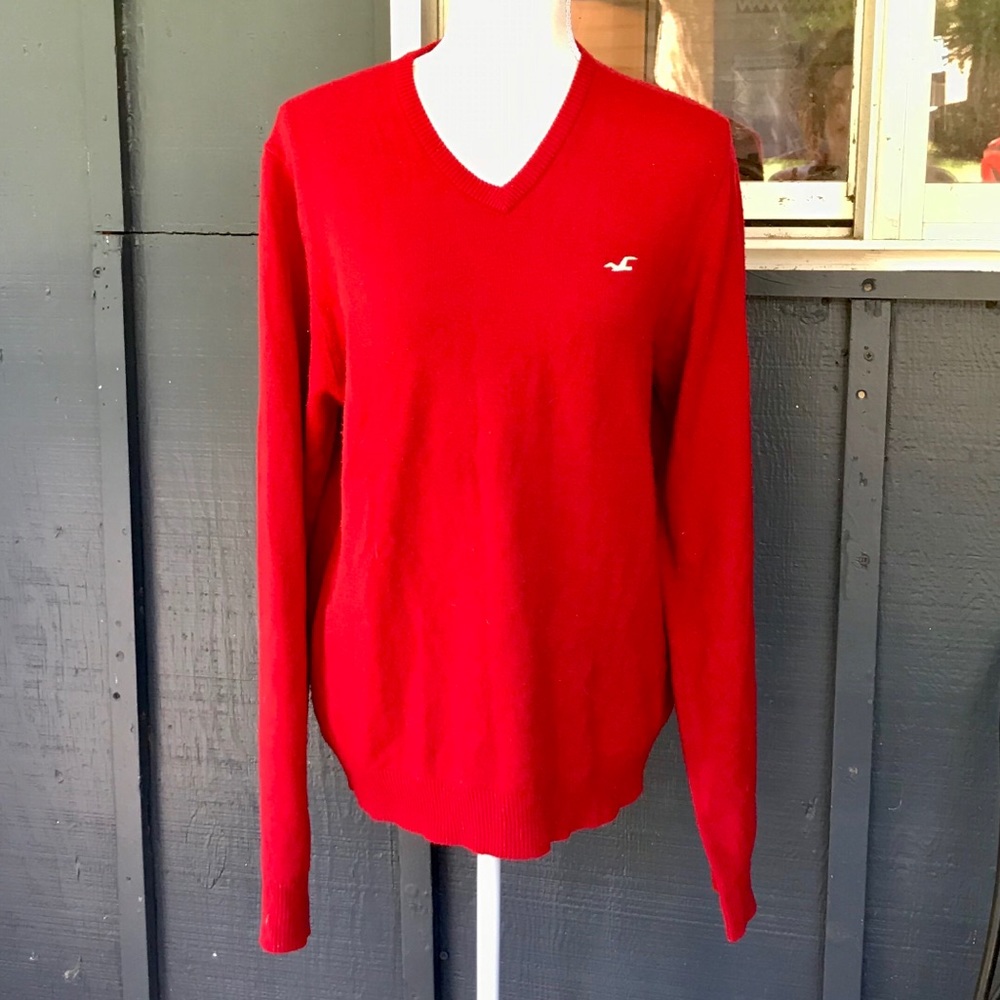 Cute Red V-Neck Sweater (Sz L)